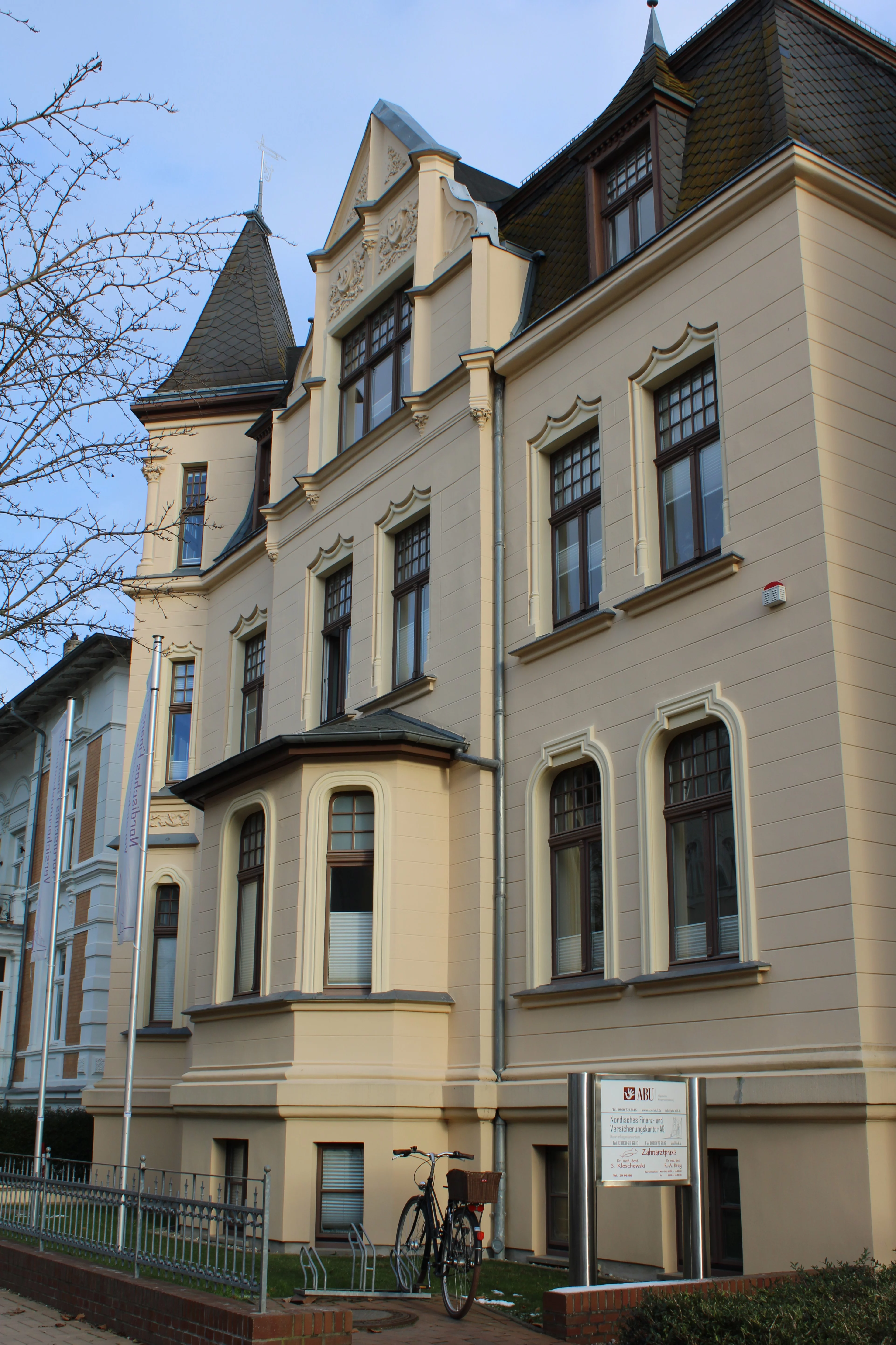 Zahnarztpraxis Außenbild